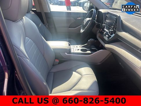 Certified 2021 Toyota Highlander XLE image 31