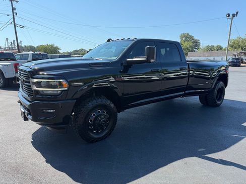 Used 2022 RAM 3500 Laramie w/ Night Edition AWD/4WD image 7