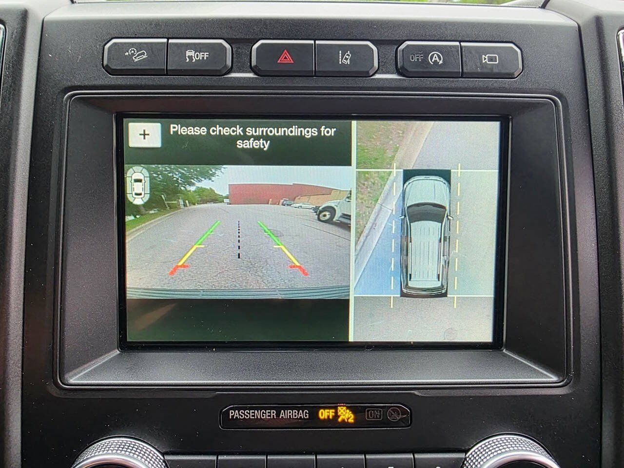 Used 2019 Ford Expedition Limited w/ Equipment Group 303A AWD/4WD image 28