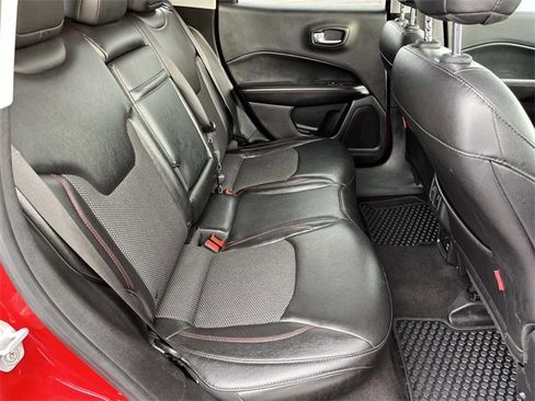 Used 2018 Jeep Compass Trailhawk image 25