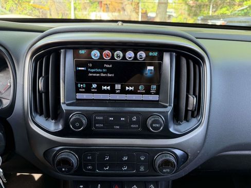 Used 2018 Chevrolet Colorado Z71 AWD/4WD image 19