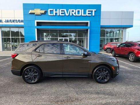 Used 2024 Chevrolet Equinox RS image 6