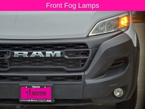 Used 2025 RAM ProMaster 2500 w/ Convenience Group FWD image 11