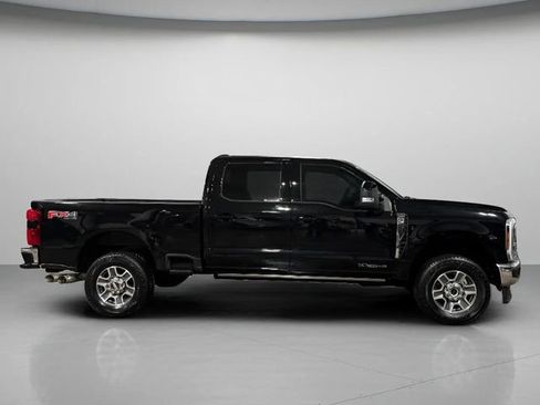 Used 2026 Ford F250 Lariat w/ FX4 Off-Road Package image 2