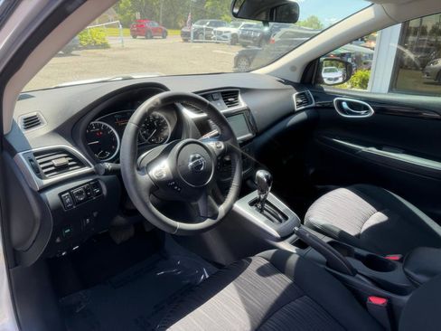 Used 2019 Nissan Sentra SV FWD image 10