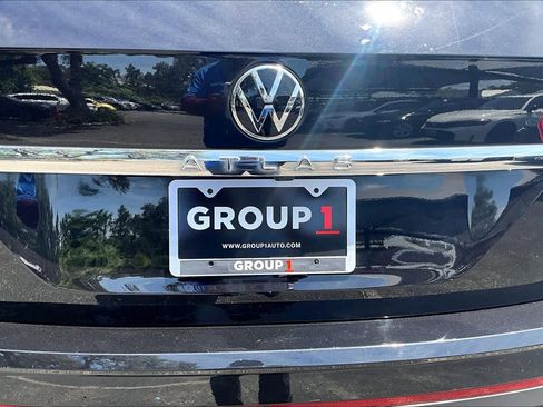 Used 2023 Volkswagen Atlas SE FWD image 33