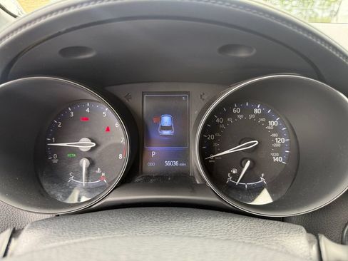 Used 2018 Toyota C-HR XLE FWD image 17