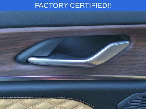 Certified 2025 Jeep Grand Cherokee Summit w/ Obsidian Package AWD/4WD image 30