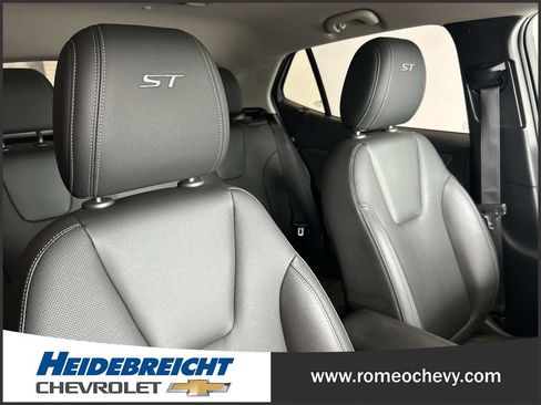 Used 2024 Buick Encore GX Sport Touring FWD image 34