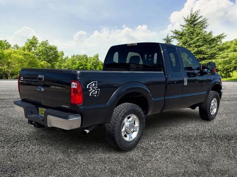 Used 2015 Ford F250 XLT w/ XLT Interior Package AWD/4WD image 7