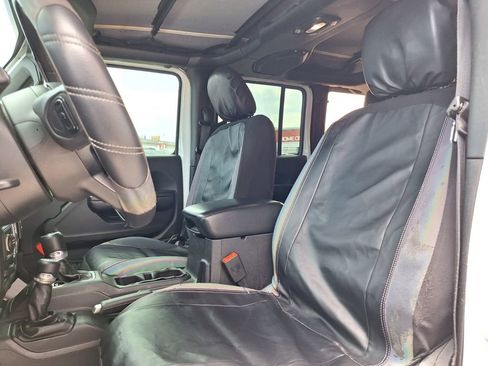 Used 2018 Jeep Wrangler Unlimited Sport S AWD/4WD image 24