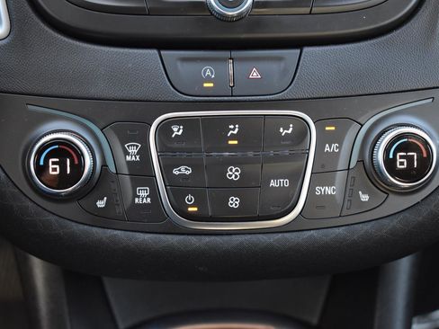 Used 2024 Chevrolet Malibu LT image 10