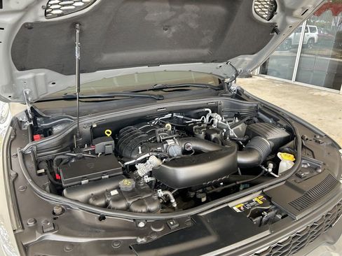 Used 2023 Dodge Durango GT image 11