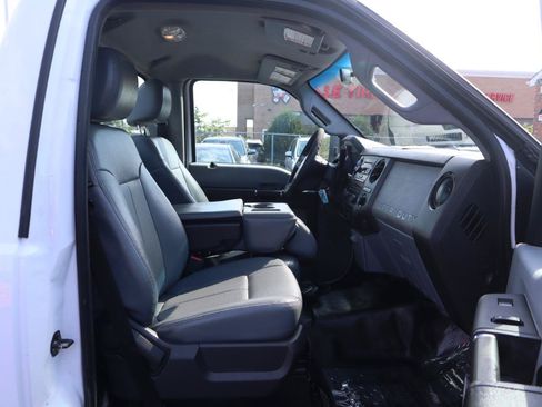 Used 2015 Ford F250 XL w/ Power Equipment Group AWD/4WD image 10