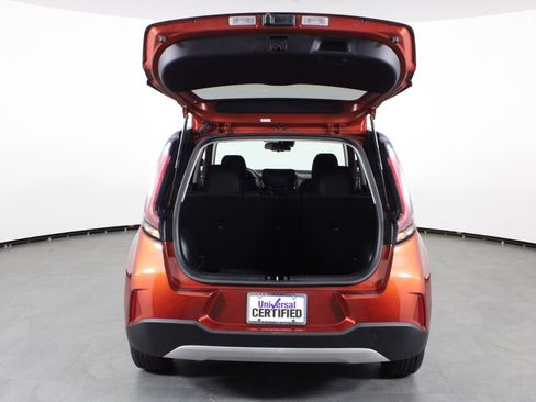 Used 2023 Kia Soul S FWD image 16