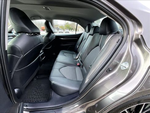 Used 2024 Toyota Camry SE image 15