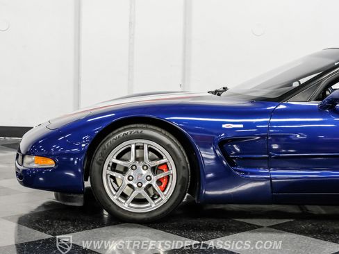 Used 2004 Chevrolet Corvette Z06 w/ Z06 Preferred Equipment Group image 22