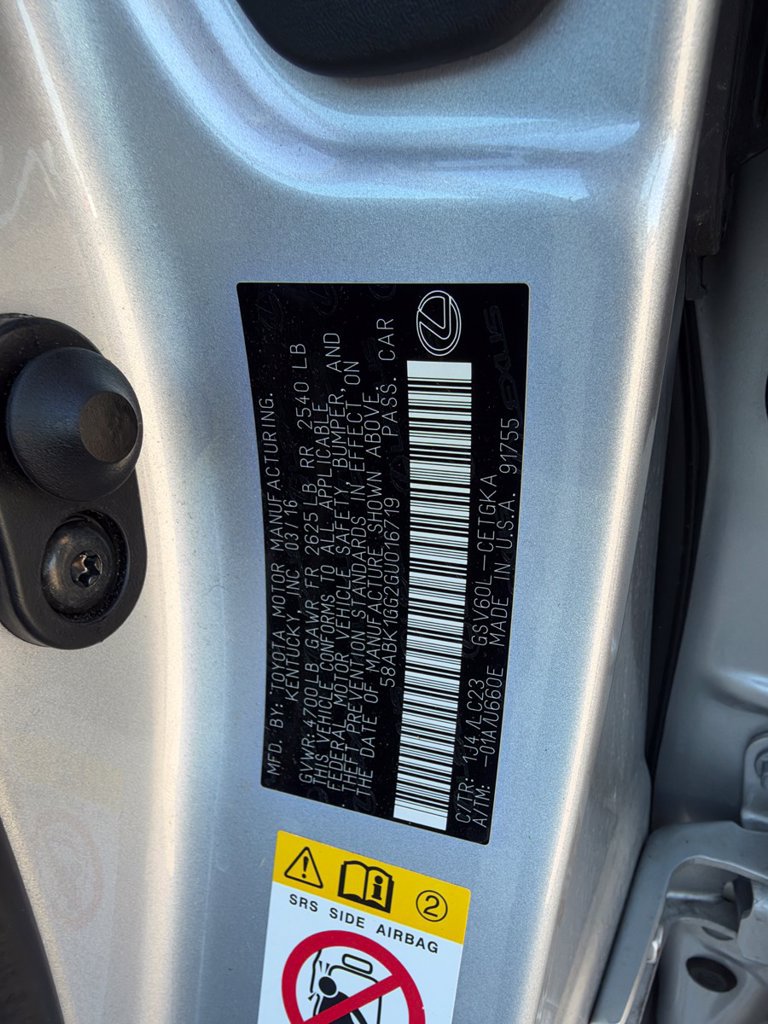 Used 2016 Lexus ES 350 w/ Ultra Luxury Package FWD image 26