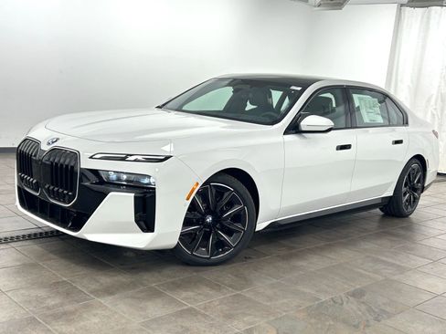 New 2026 BMW i7 xDrive60 image 1