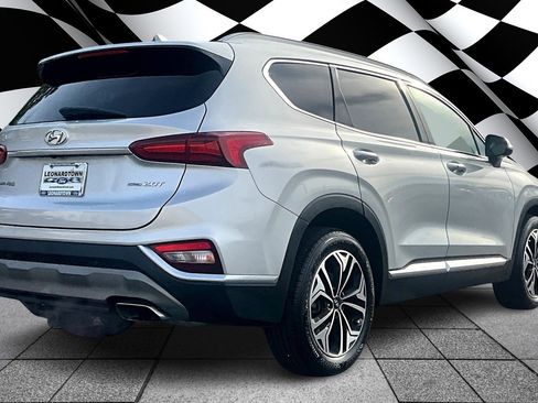 Used 2019 Hyundai Santa Fe AWD image 2