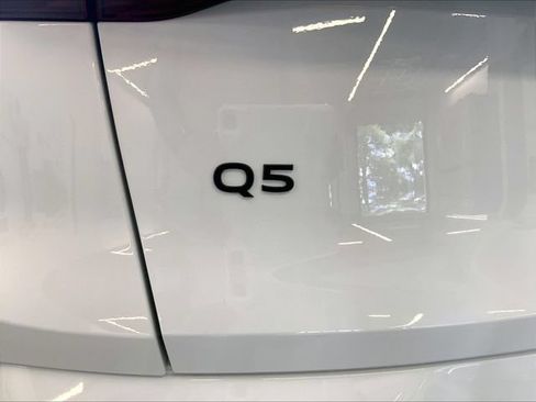 Certified 2025 Audi Q5 Premium w/ Convenience Package AWD/4WD image 18