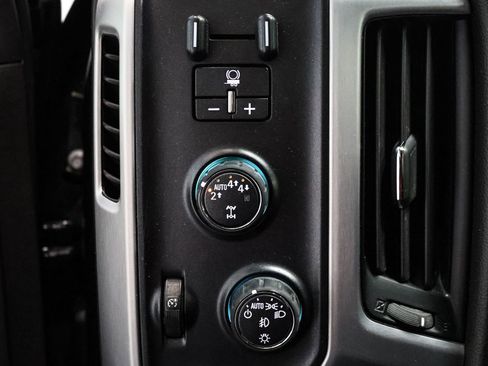 Used 2018 GMC Sierra 1500 SLE image 30