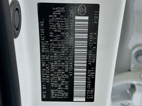 Used 2025 Toyota Camry LE image 12