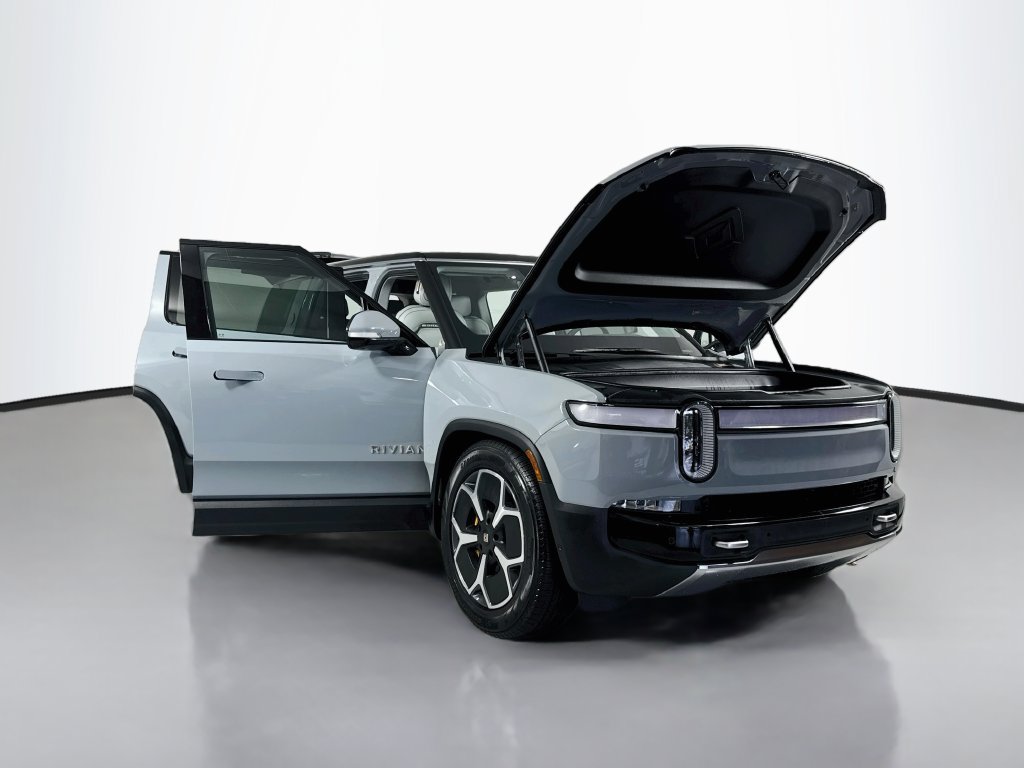 Used 2024 Rivian R1S Adventure Quad AWD/4WD image 25