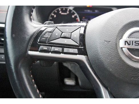 Used 2020 Nissan Altima 2.5 SR FWD image 13