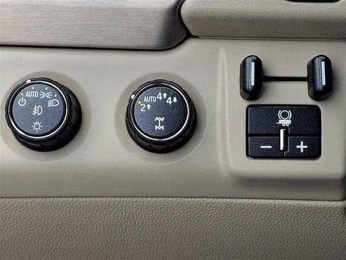 Used 2020 GMC Yukon XL Denali w/ Open Road Package image 25