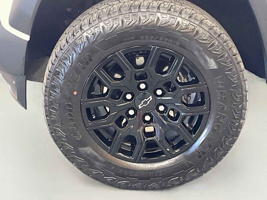 Used 2026 Chevrolet Colorado Trail Boss AWD/4WD image 32