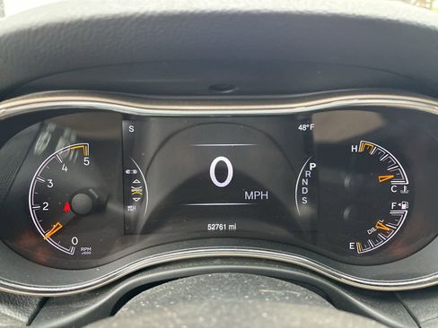 Used 2015 Jeep Grand Cherokee Limited w/ Luxury Group II image 10