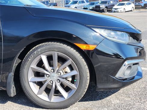 Used 2019 Honda Civic EX image 3