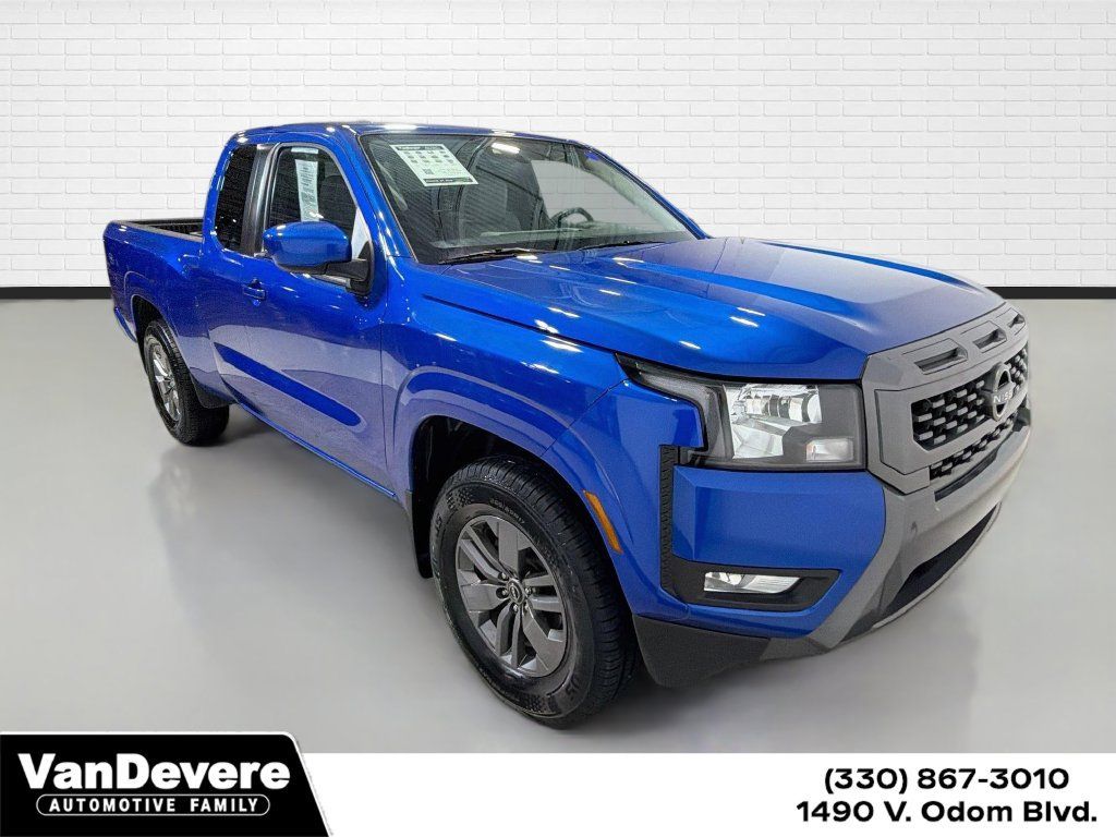 Used 2025 Nissan Frontier SV w/ SV Convenience Package RWD image 1