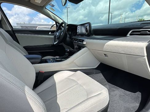 Used 2021 Kia K5 LXS image 14