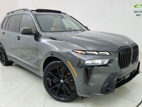 Used 2026 BMW X7 xDrive40i w/ M Sport Package AWD/4WD image 1