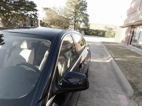 Used 2012 BMW 750Li xDrive image 14