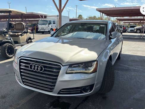 Used 2013 Audi A8 L 4.0T image 3
