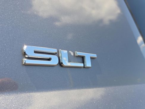 Used 2020 GMC Yukon XL SLT w/ Premium Edition image 34