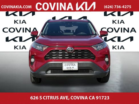 Used 2019 Toyota RAV4 XLE image 3