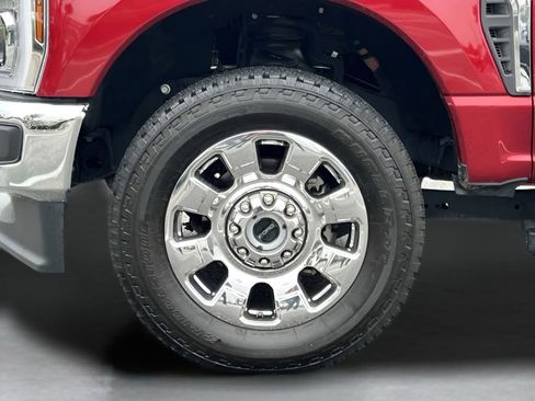 Used 2025 Ford F250 Lariat w/ Chrome Package image 14