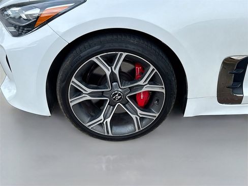 Used 2021 Kia Stinger GT image 29