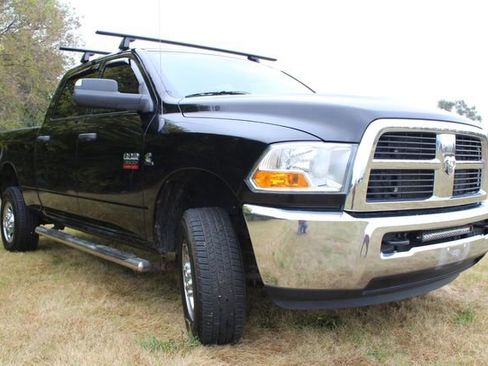 Used 2012 RAM 3500 SLT w/ Technology Group image 4