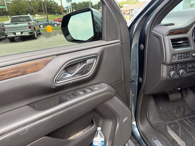 Used 2021 Chevrolet Suburban Premier w/ Premium Package AWD/4WD image 41
