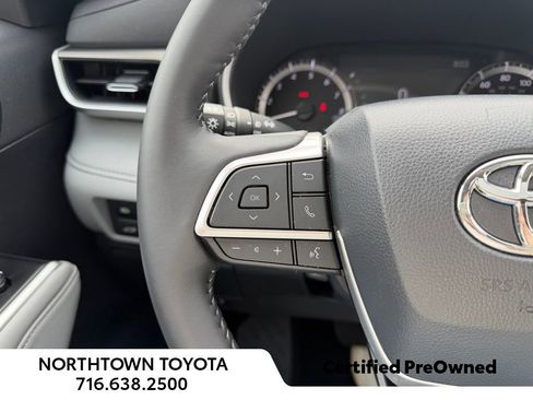 Used 2026 Toyota Highlander XLE image 26