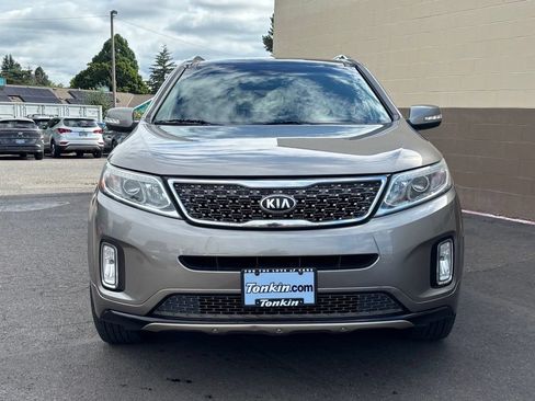 Used 2014 Kia Sorento SX w/ 3rd Row Package AWD/4WD image 14