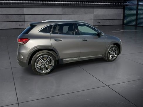 Used 2021 Mercedes-Benz GLA 250 image 8