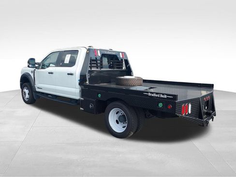 Used 2025 Ford F550 4x4 Crew Cab Super Duty image 3