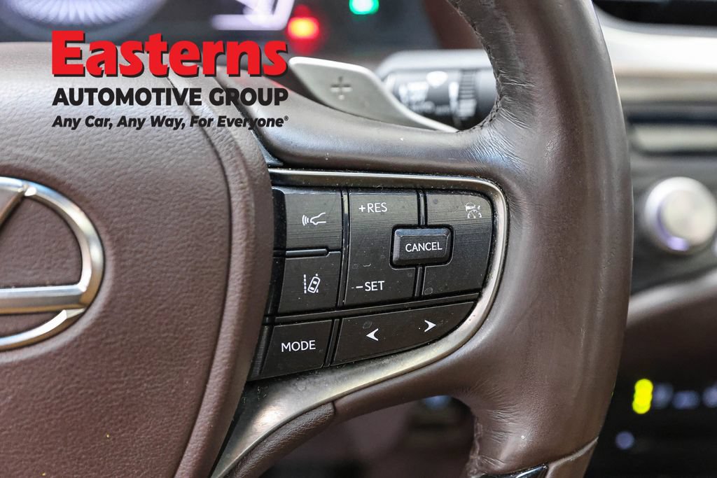 Used 2021 Lexus ES 350 w/ Premium Package FWD image 17