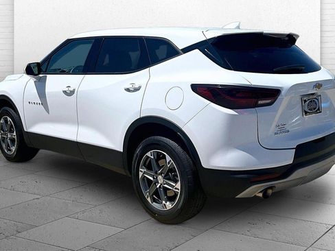 Used 2025 Chevrolet Blazer LT FWD image 4